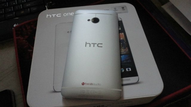 HTC One 32GB Silver