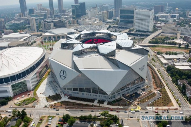 В Атланте уничтожили один из крупнейших крытых стадионов США