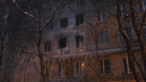 Жилой дом в центре Мурманска тушили более 12 часов
