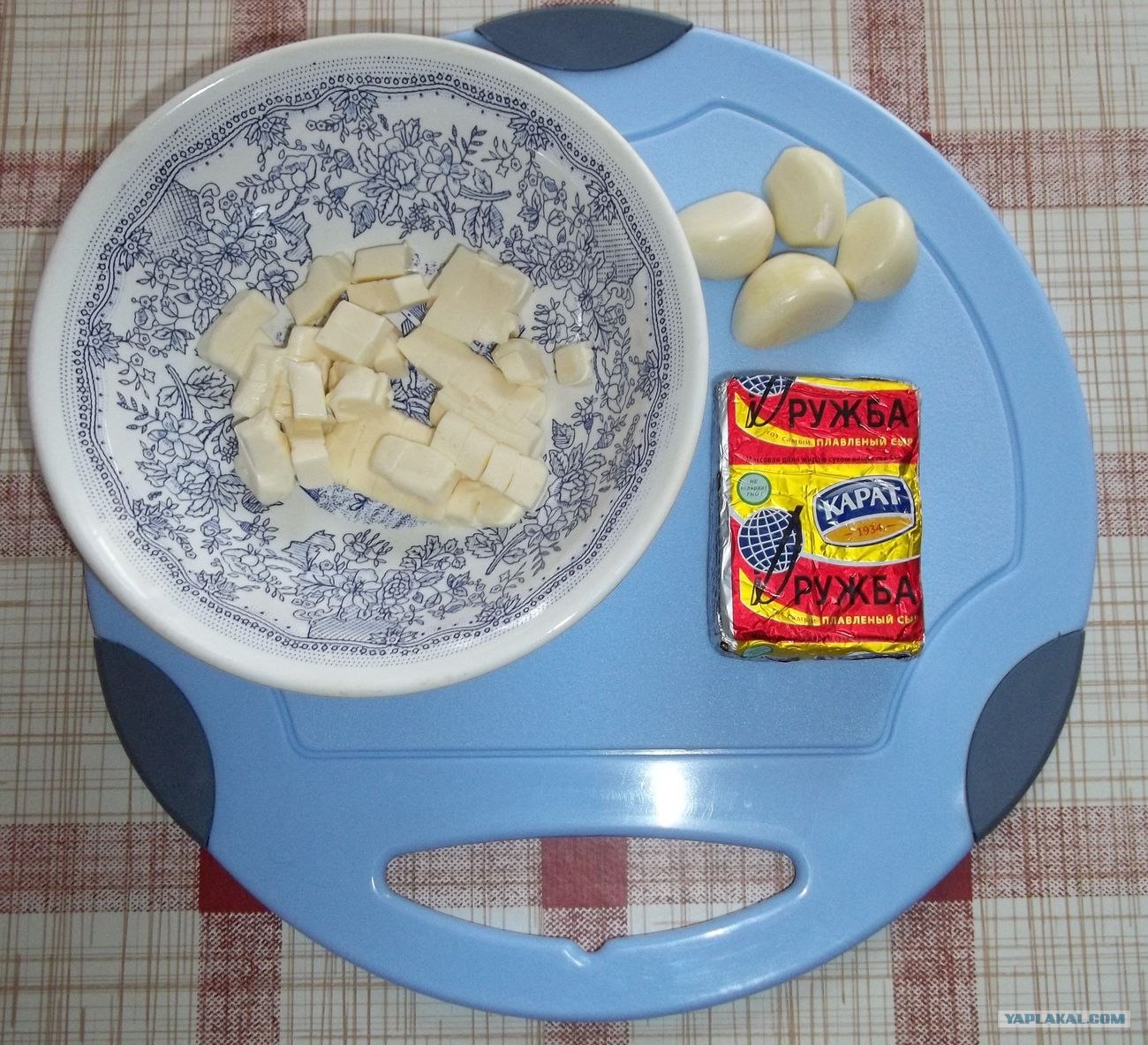 Курица с чесноком и сметаной в духовке рецепт 157