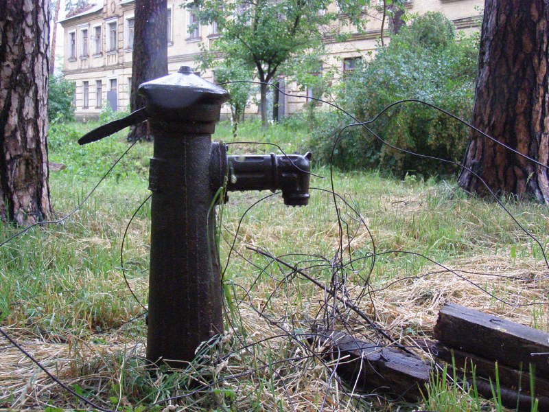 Колонка на воду фото