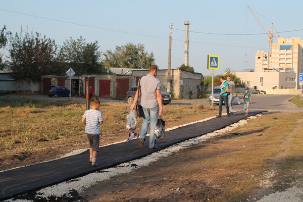 У вас "ЕдРо" сломалось. Вернее пешеходная дорожка, но не суть...