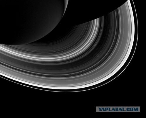 10 удивительных открытий миссии Cassini в 2014 г.