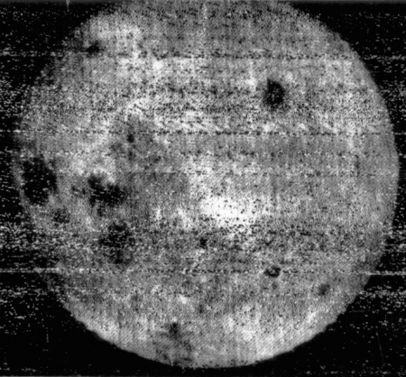 Как СССР первым снял другую сторону Луны?