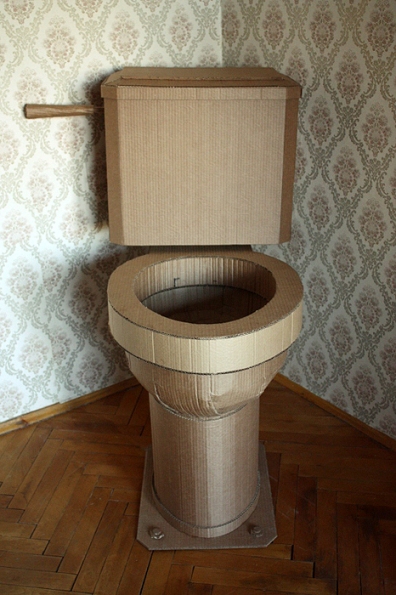 Туалет из картона