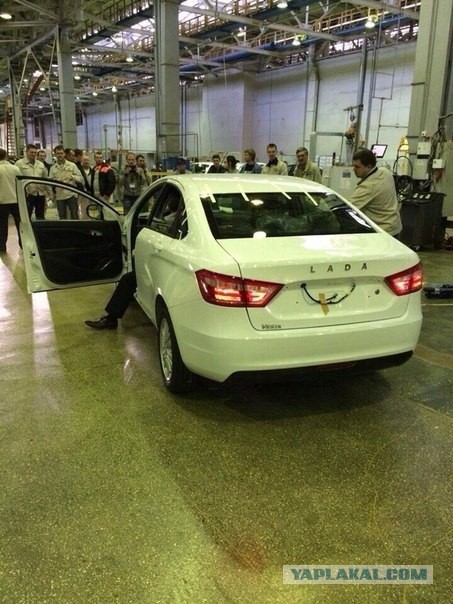 Серийная Lada Vesta