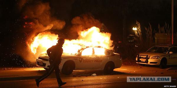 В Фергюсоне начались столкновения с полицией