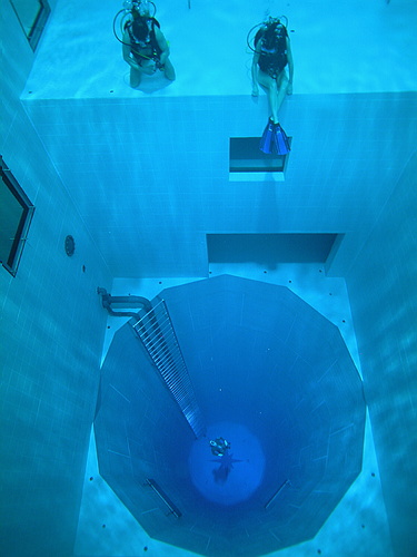 Самый глубокий басейн в мире