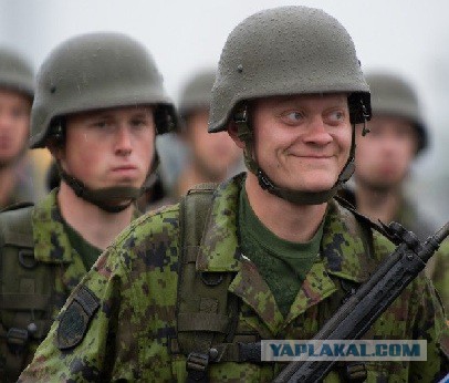 В Нарве прошел военный парад сил обороны Эстонии