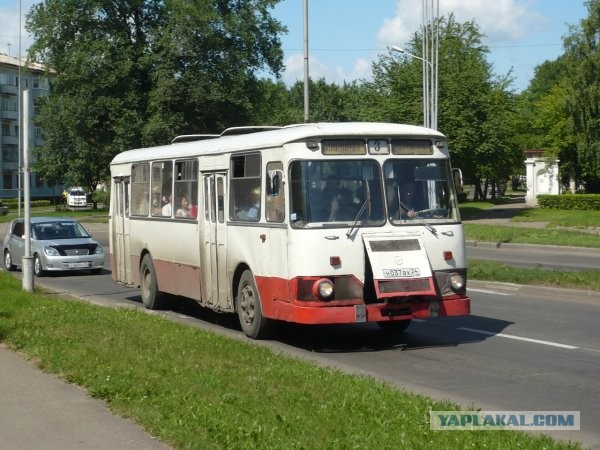 Суд отменил приговор въехавшему в переход у "Славянского бульвара" водителю автобуса