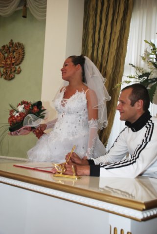 Полная история "свадьбы в адидасе"