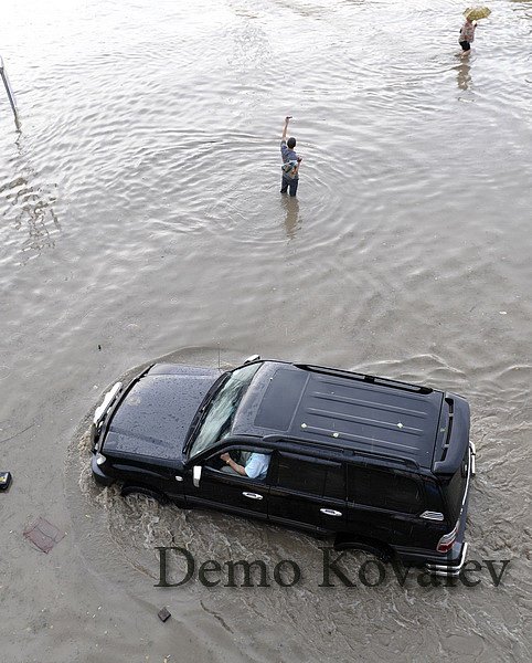 Ураган и потоп в Луганске