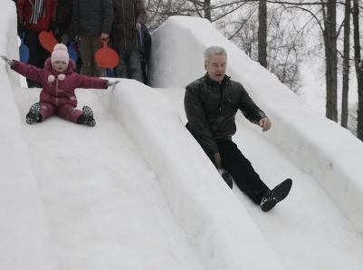 Снежные люди Сергея Собянина