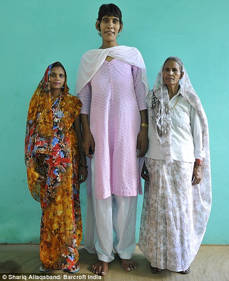 Индийский мальчик - самый высокий в мире