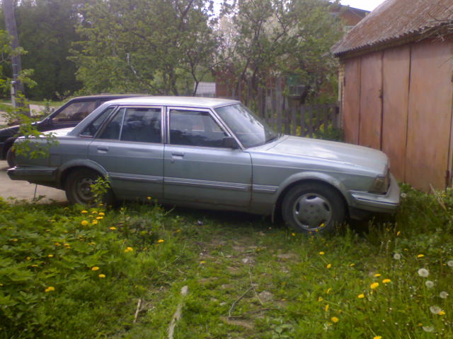 За стеной: необычная находка Toyota Mark II 1984