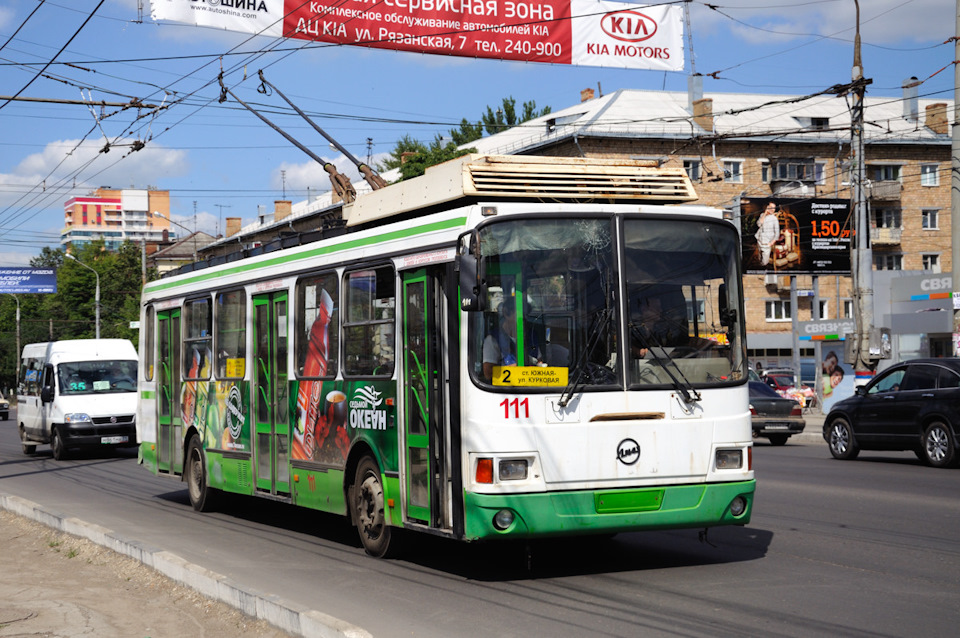 Троллейбусов