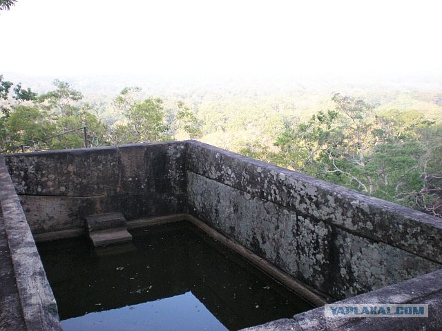 Гора-крепость Сигирия в Шри-Ланке
