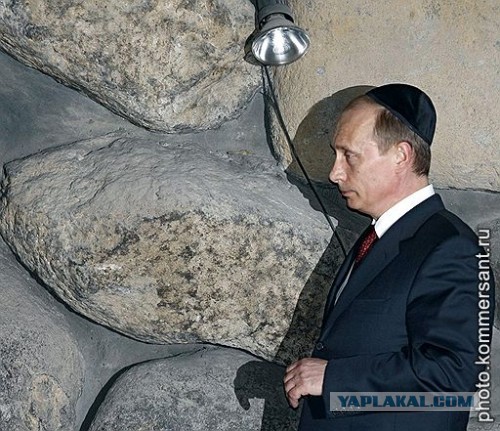 На В. Путина пожаловались в ГИБДД за езду без шлема на мотоцикле