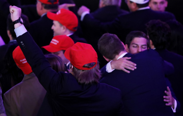 Как поклонники Трампа празднуют его победу