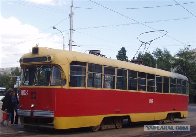 Серийная версия трамвая R1