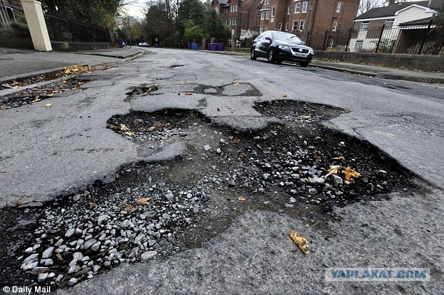 Британец нашел способ быстро заставить городские службы латать ямы на дорогах