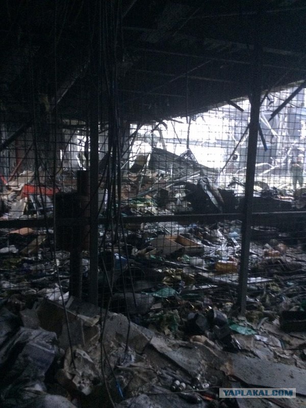 Панорама развалин аэропорта Донецка. (+18)