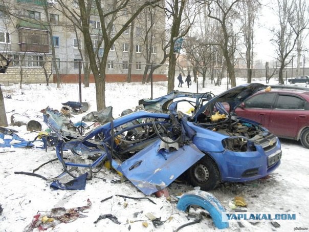 Автомобиль c ГБО взорвался на повороте в Нижнем Новгороде