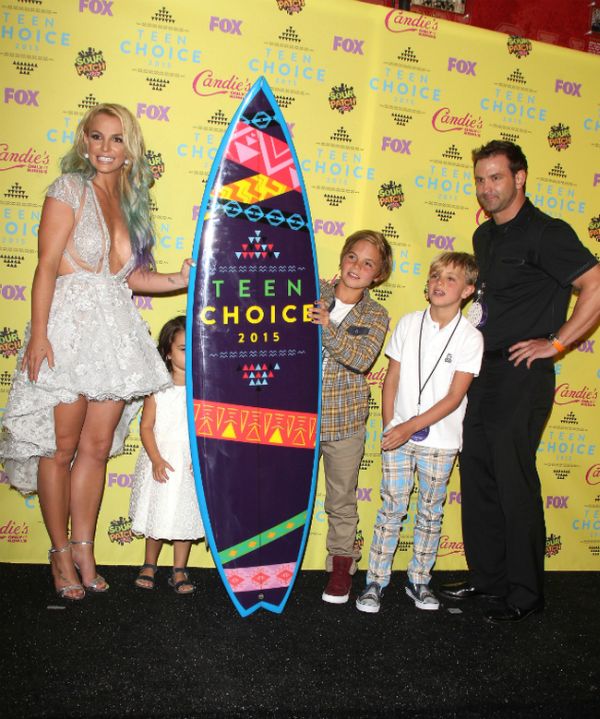 Бритни Спирс явилась на детскую премию без белья