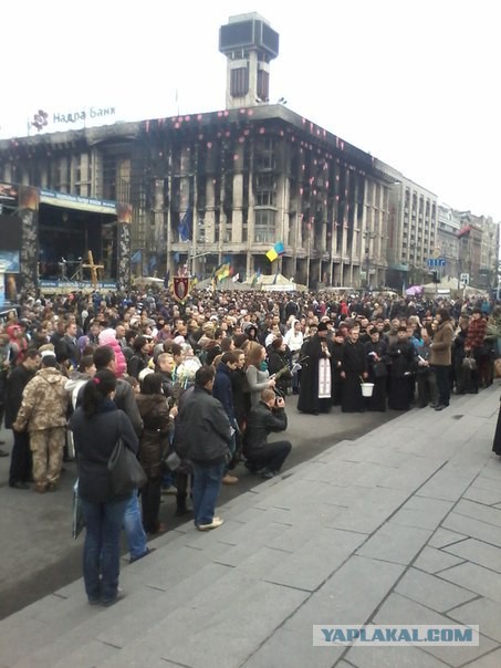 Парень трахнул подругу друга в жопу