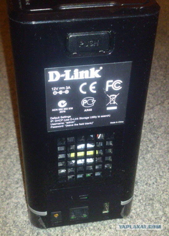 Продам NAS (сетевое хранилище) D-Link DNS-320L (МСК)