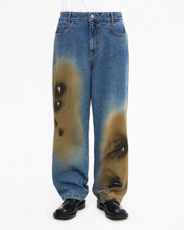 Бренд одежды Jordanluca выпустил "обоссанные" джинсы за 811 долларов