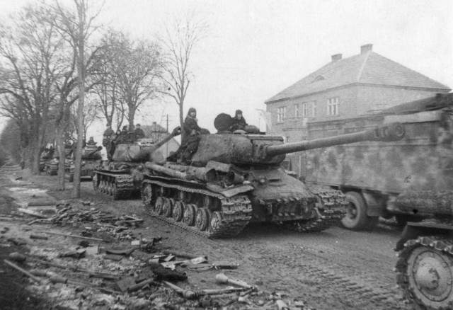 Пять ИС-2 – потери полка на Зееловских высотах и в Берлине