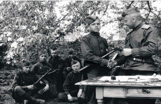 1944. Небольшая подборка военных фотографий