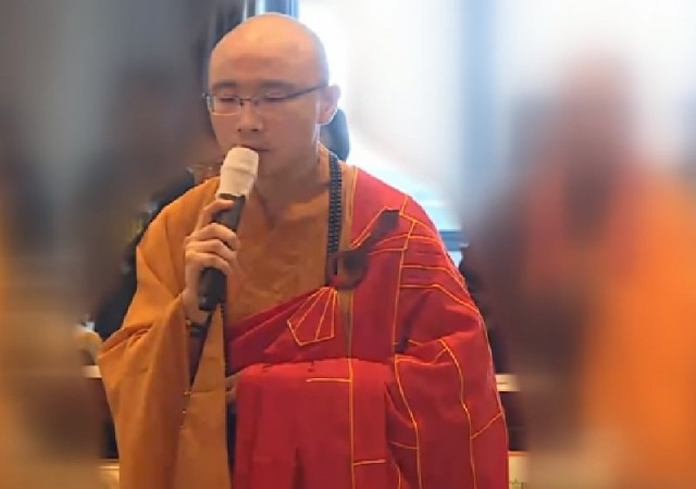 Буддийский монах, который курил мет и снимал порно в монастыре
