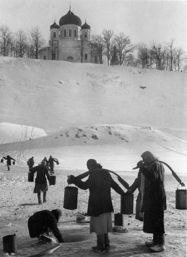 Жизнь под немцем.