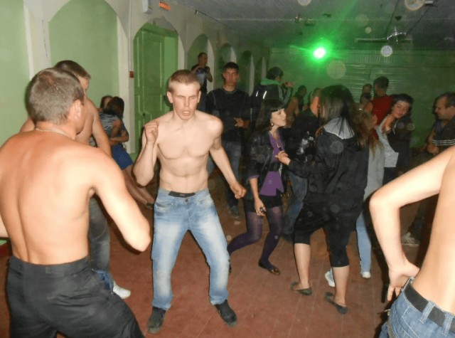 Сельская дискотека как отражение души русского человека