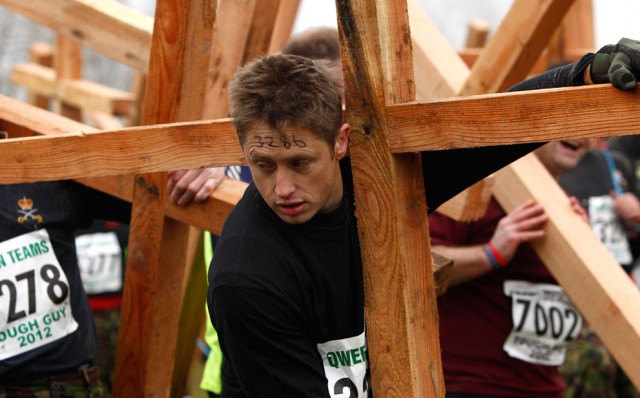 Гонки на выживание “Tough Guy” 2012