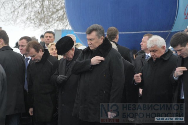 Янукович приехал на крещение.