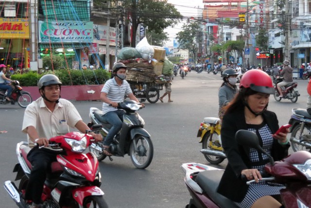 Нья Чанг 02.2014: как живут вьетнамцы