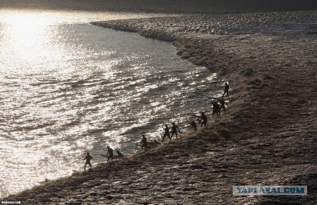 Cамая большая приливная волна в мире, Бор на реке Цяньтан