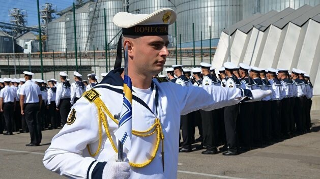 Украинский флот расстался с тельняшкой