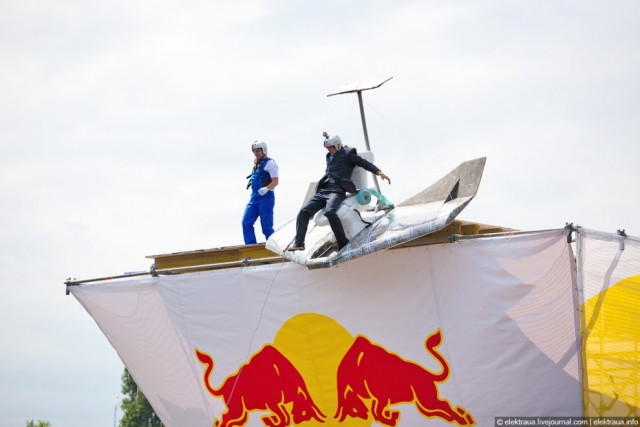 "Кузькина мать" и Red Bull Flugtag 2010