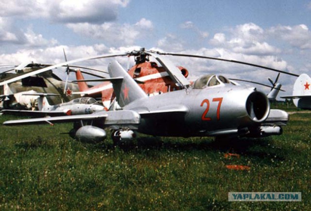 Су-25.