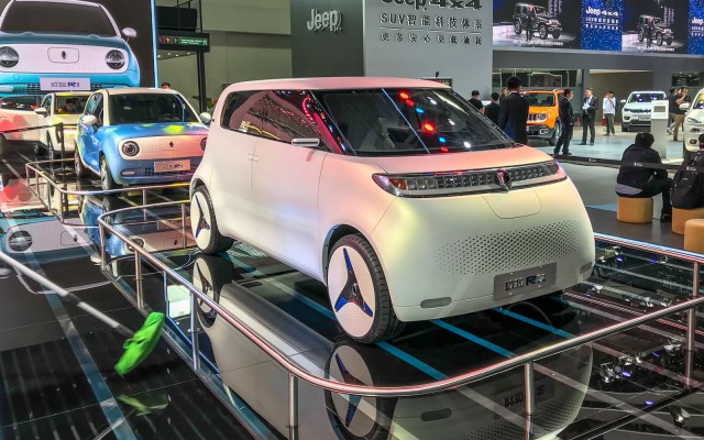 Автосалон Пекин 2018 или китайский дизайн, бессмысленный и беспощадный