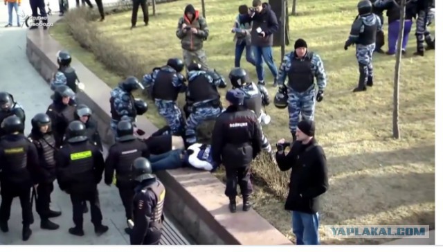 В Ленинске-Кузнецком агрессивные парни напали на сотрудников Росгвардии в кафе