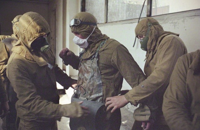 Как хоронили спасших Европу «чернобыльских дайверов»