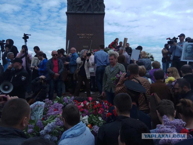 "Бессмертный полк" шагает по Одессе.