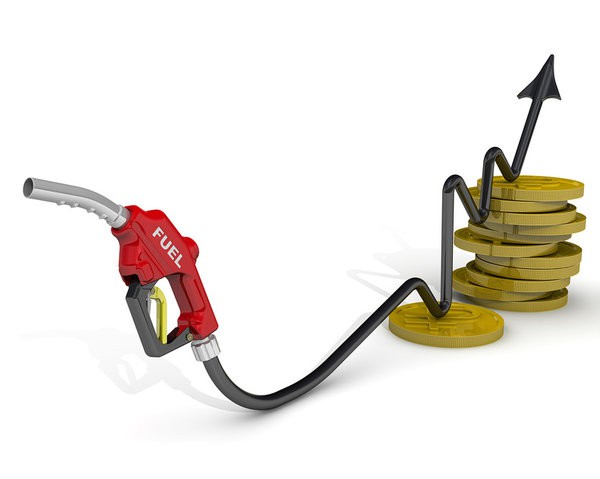 Нефтяники уже сейчас хотят продавать бензин по 40 рублей