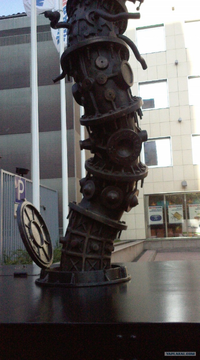 Индустриальная скульптура в Москве