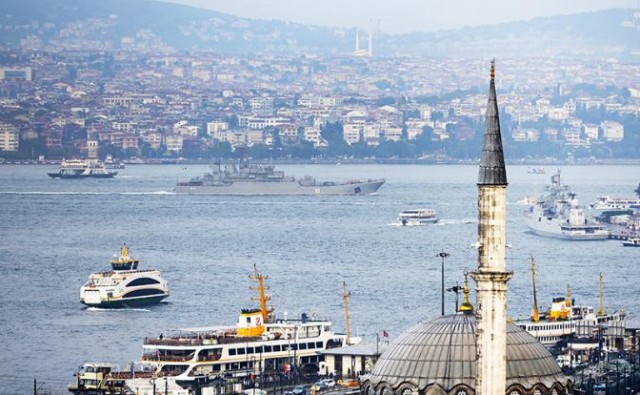 США давят на экономику Турции: Босфор необходимо перекрыть, Черноморский флот РФ - запереть